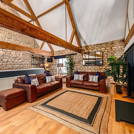 Luxury Town Centre Loft Apartment In Converted Granary Stamford Kültér fotó