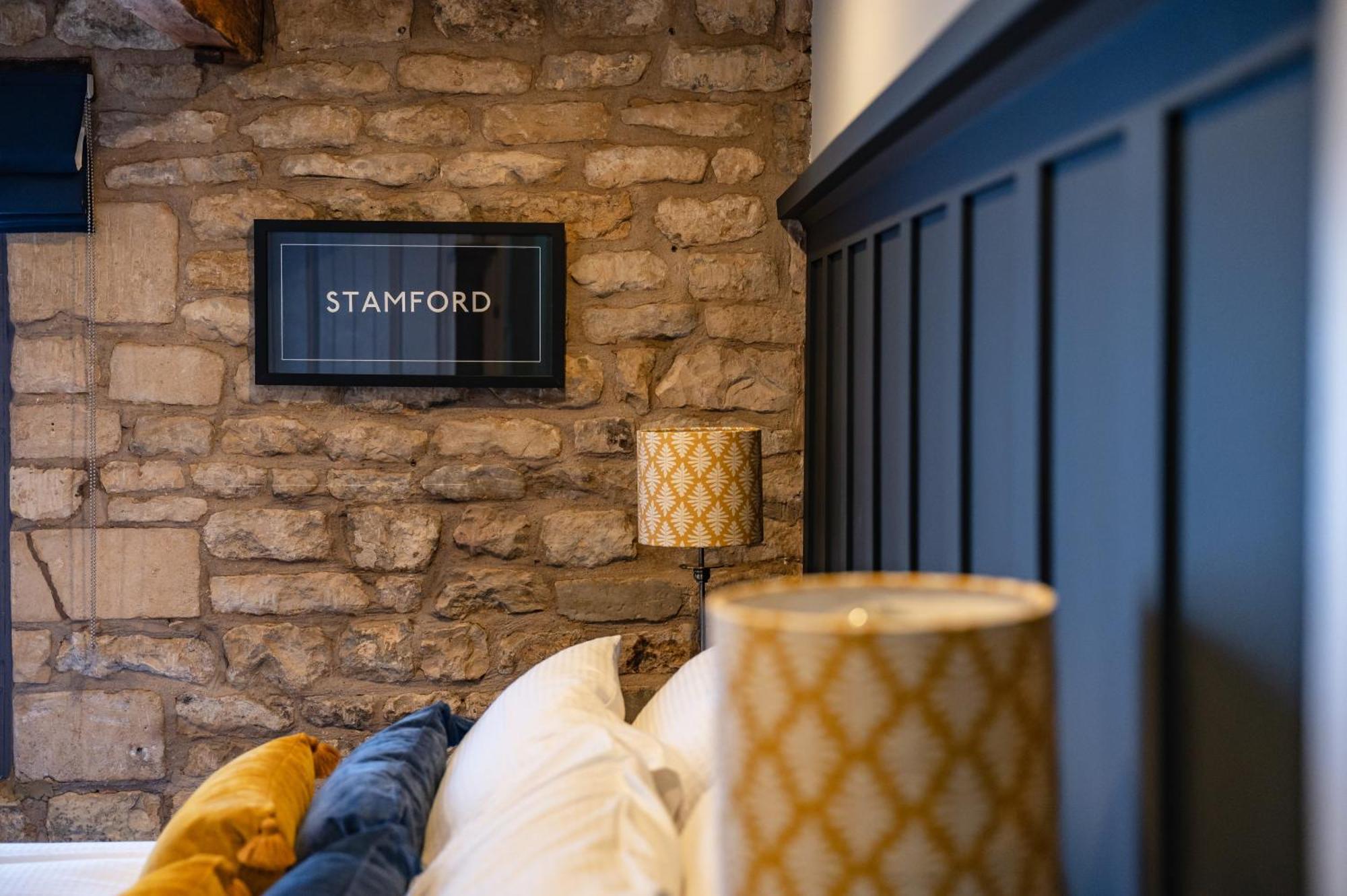 Luxury Town Centre Loft Apartment In Converted Granary Stamford Kültér fotó
