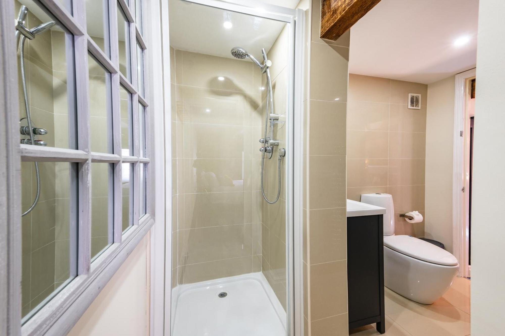 Luxury Town Centre Loft Apartment In Converted Granary Stamford Kültér fotó