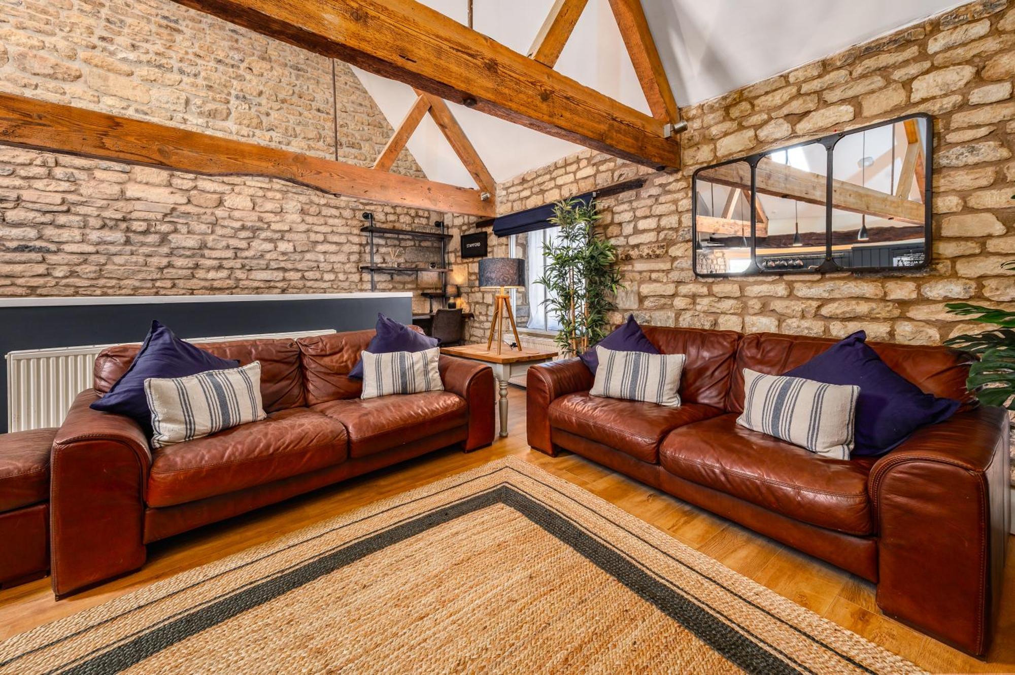 Luxury Town Centre Loft Apartment In Converted Granary Stamford Kültér fotó